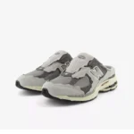 New Balance 2002 Mule Grey Leather Sneakers