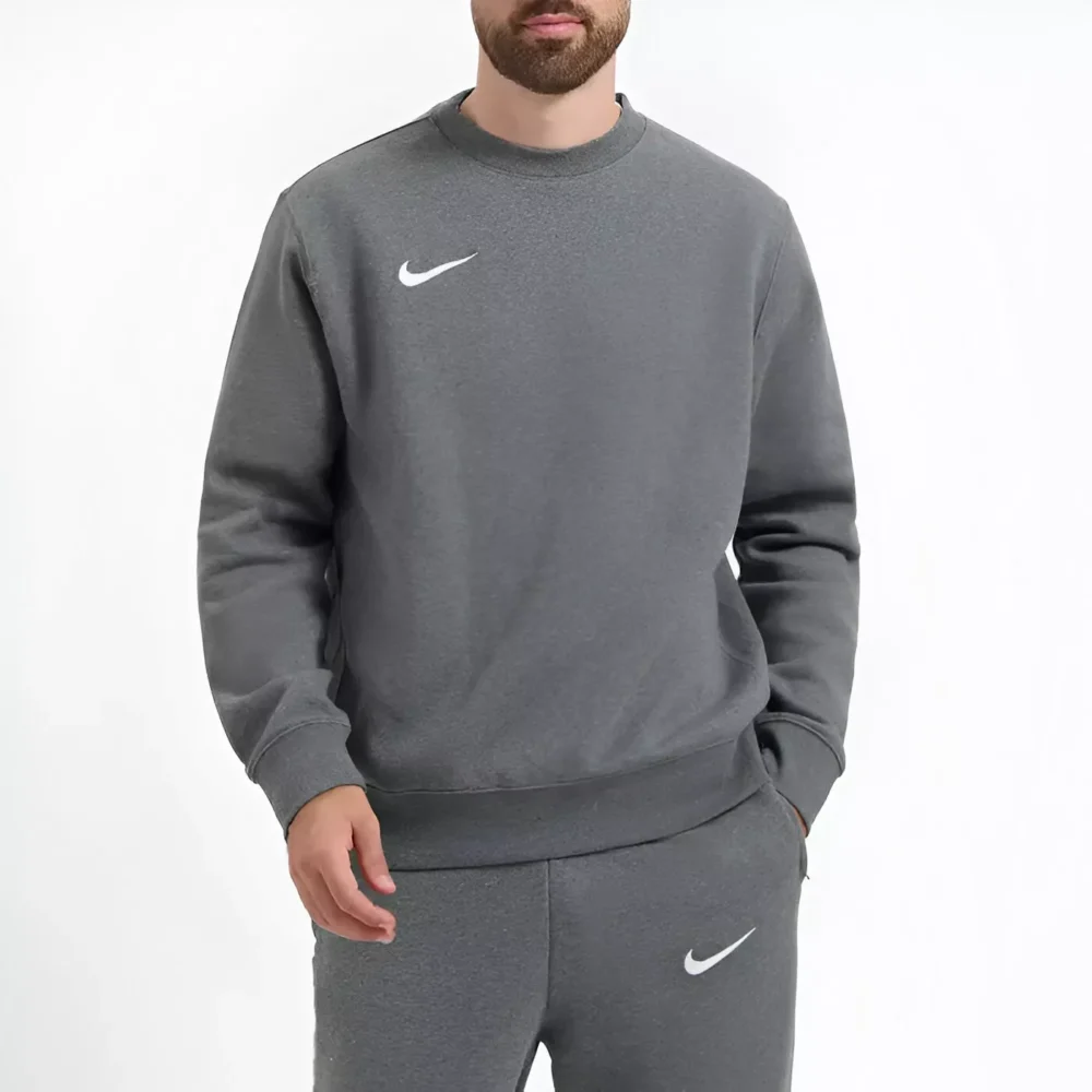 Nike Men's Fall/Winter Essential Sweatshirt